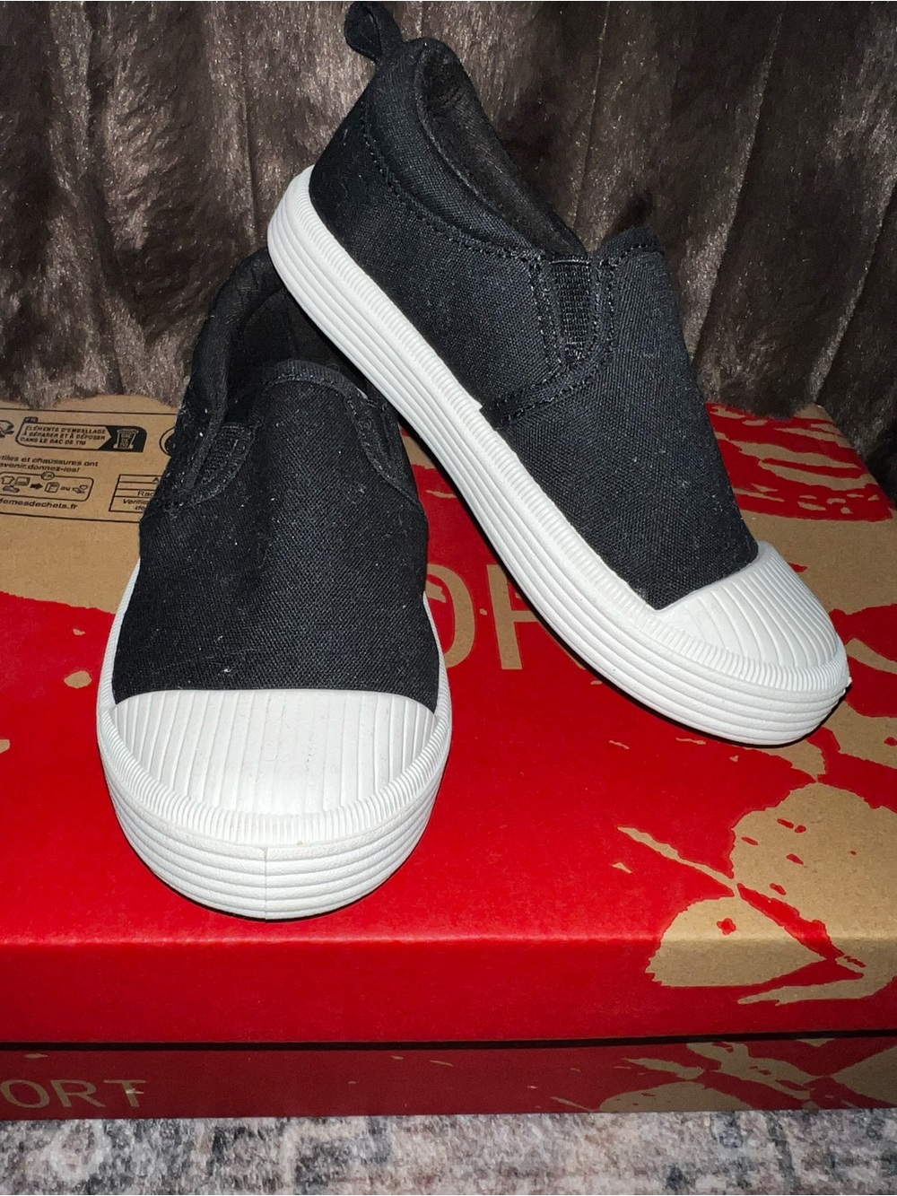 Cat & Jack Black Slip-On Canvas Sneakers with White Toe Cap